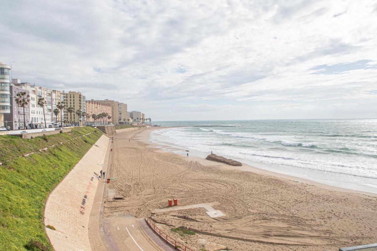 Apartamento La Luna Nueva En Cadiz Luaran gambar